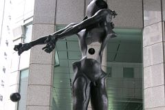 Singapore 03 02 Sculpture Salvador Dali Homage To Newton.JPG